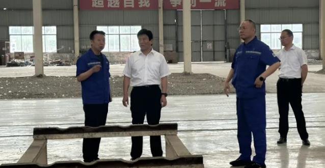 王昌华副市长莅临山东路防调研指导硅钢轧制生产的创新合作与发展